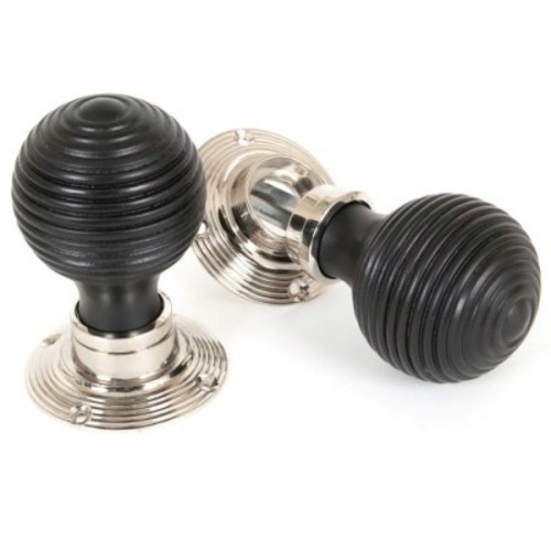 WOODEN REEDED MORTICE / RIM DOOR KNOBS ON FACE FIXED ROUND ROSE